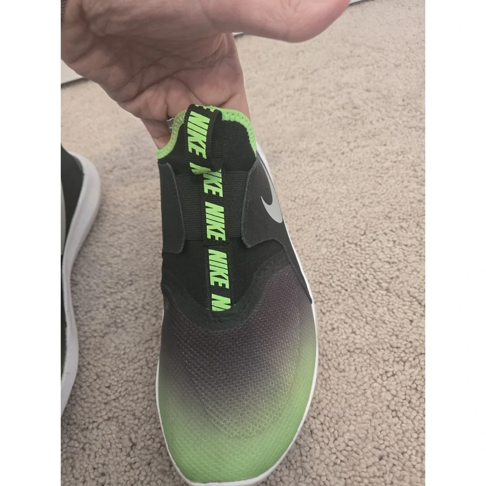 Nike Flex Runner Athletic Shoes 7YY Black Grey Volt Green Slip On  AT4662-020